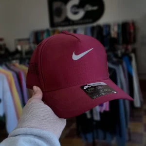 gorra-nikeroja